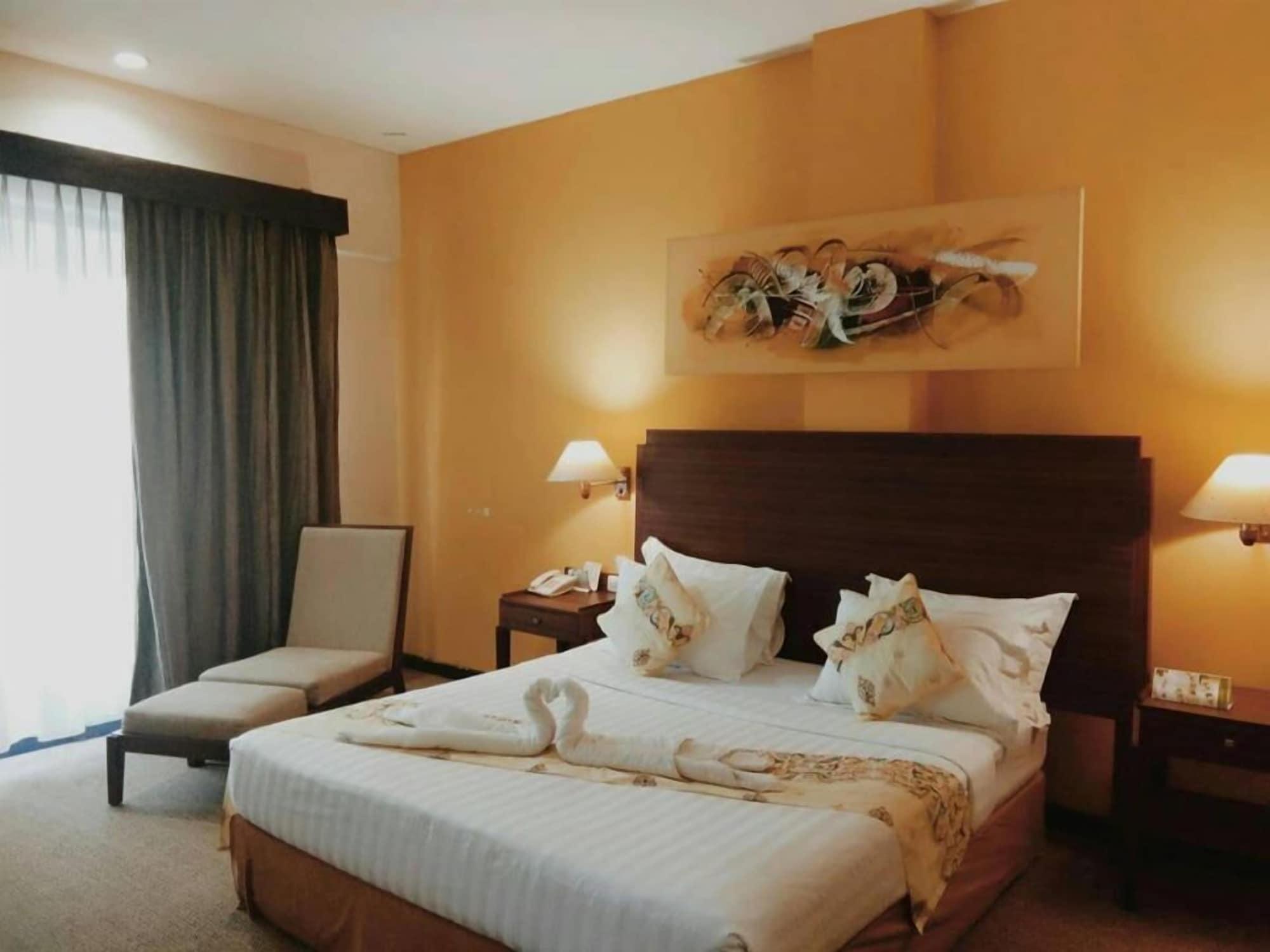 Hotel Mariat Sorong Bagian luar foto