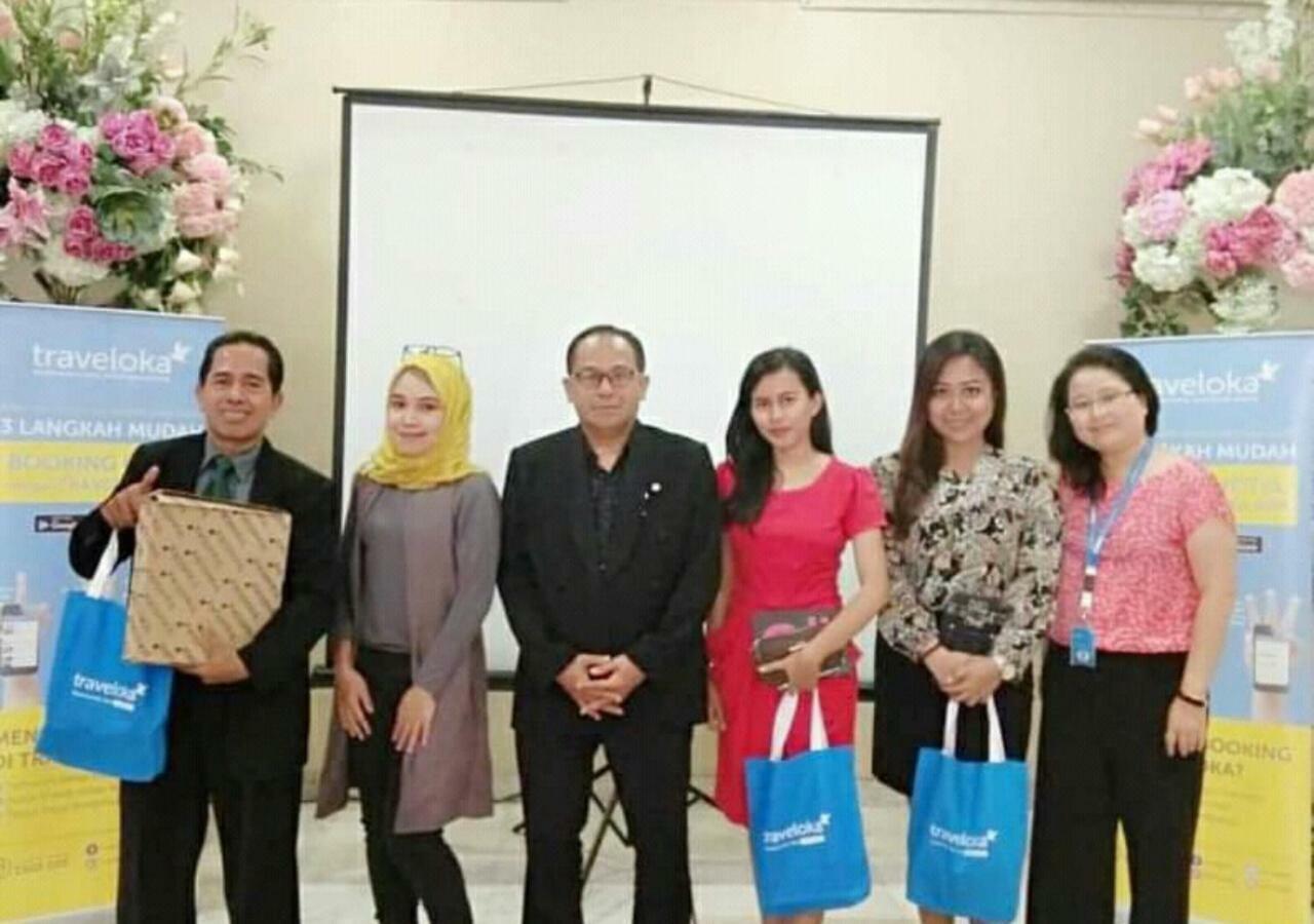 Hotel Mariat Sorong Bagian luar foto